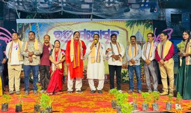ଲେଡି ପ୍ରୋଟେକ୍ଟ ଟିମ୍ ପକ୍ଷରୁ ରଜ ମହୋତ୍ସବ